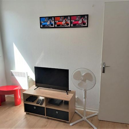 Le Zen -Studio Tout Equipe- Wifi Fibre- Centre Ville Avec Parking Tarbes Exteriör bild