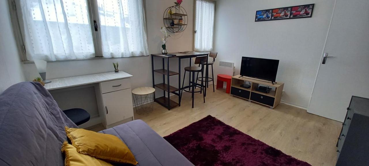 Le Zen -Studio Tout Equipe- Wifi Fibre- Centre Ville Avec Parking Tarbes Exteriör bild