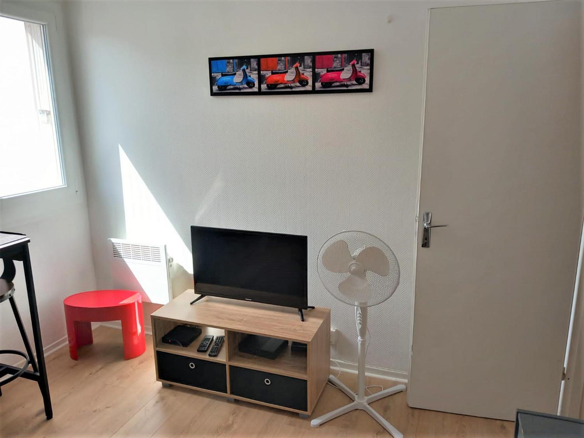Le Zen -Studio Tout Equipe- Wifi Fibre- Centre Ville Avec Parking Tarbes Exteriör bild